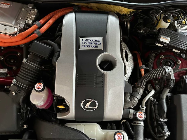 Lexus is 300h hybrid f-sport line 181pk 2017, j-450-fj - afbeelding 68 van  73