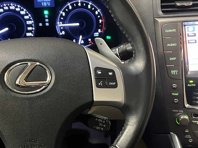 Lexus is cabriolet 250c luxury 208pk 2013 (origineel-nl), 16-zpg-6 - afbeelding 26 van  52