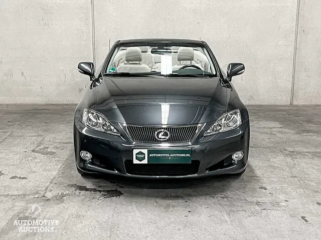 Lexus is cabriolet 250c luxury 208pk 2013 (origineel-nl), 16-zpg-6 - afbeelding 50 van  52