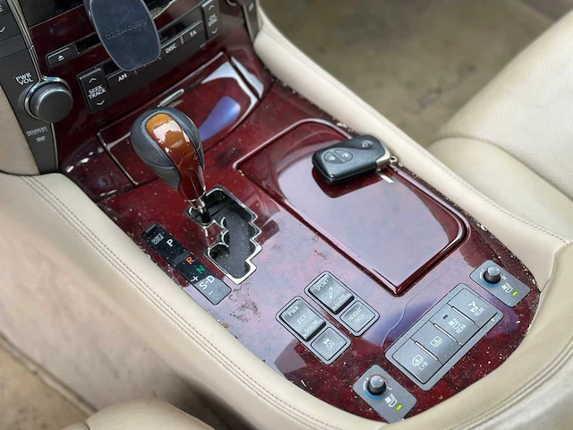 Lexus ls 460 president v8 automaat, 11-ts-sj - afbeelding 6 van  18