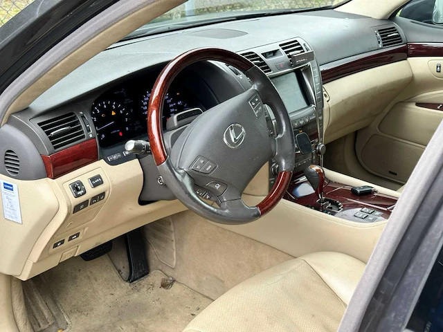 Lexus ls 460 president v8 automaat, 11-ts-sj - afbeelding 16 van  18