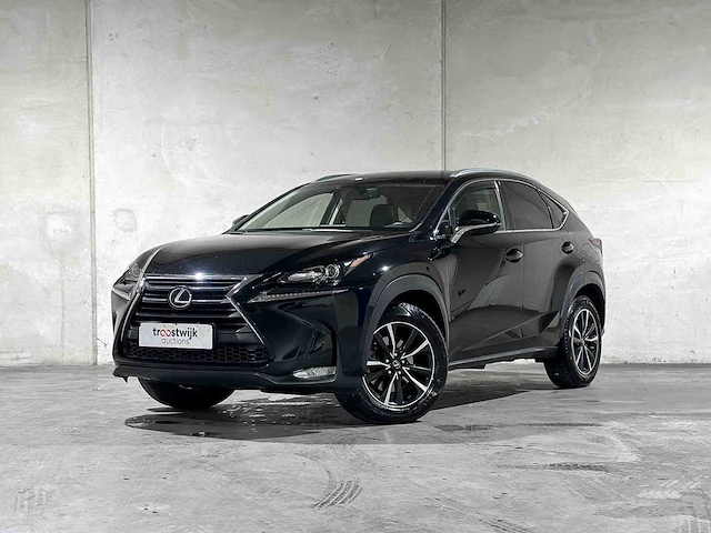 Lexus nx 300h business line pro 155pk 2015, gt-341-z - afbeelding 1 van  42
