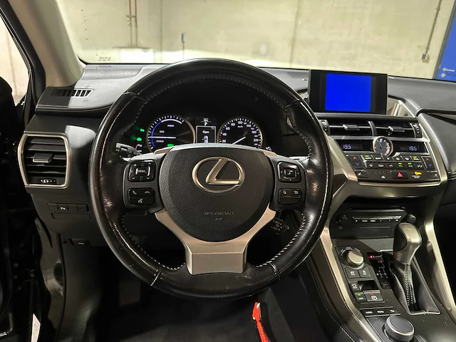 Lexus nx 300h business line pro 155pk 2015, gt-341-z - afbeelding 13 van  42
