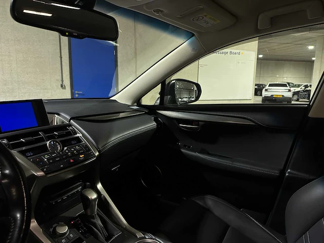 Lexus nx 300h business line pro 155pk 2015, gt-341-z - afbeelding 14 van  42