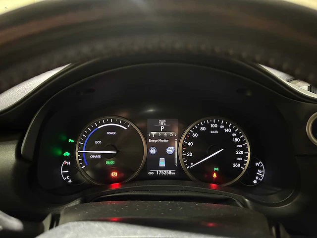 Lexus nx 300h business line pro 155pk 2015, gt-341-z - afbeelding 19 van  42