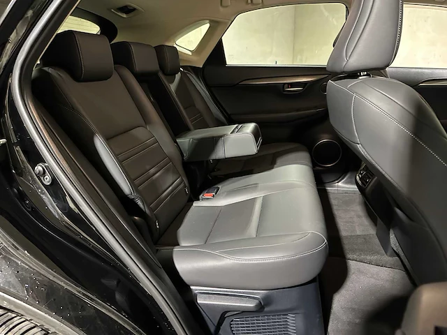 Lexus nx 300h business line pro 155pk 2015, gt-341-z - afbeelding 31 van  42
