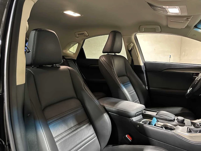 Lexus nx 300h business line pro 155pk 2015, gt-341-z - afbeelding 35 van  42