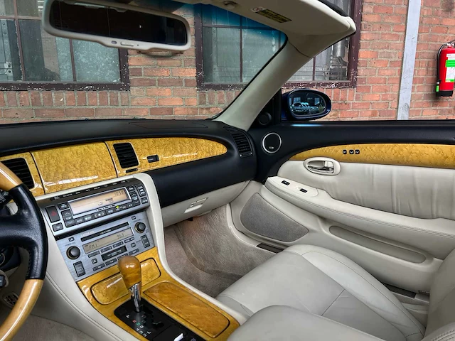 Lexus sc430 convertible 288pk 2002 youngtimer - afbeelding 11 van  37