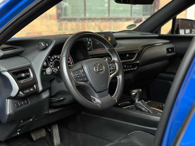 Lexus ux 250h preference line 184pk 2021, n-884-hp - afbeelding 11 van  42