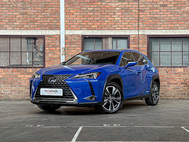 Lexus ux 250h preference line 184pk 2021, n-884-hp - afbeelding 1 van  42