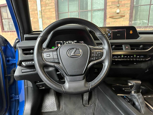 Lexus ux 250h preference line 184pk 2021, n-884-hp - afbeelding 13 van  42