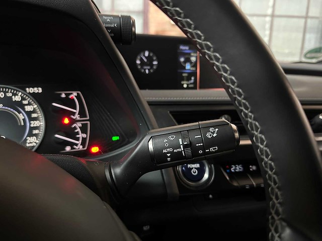 Lexus ux 250h preference line 184pk 2021, n-884-hp - afbeelding 19 van  42