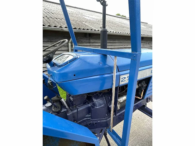 Leyland - 272 - 2-wheel drive tractor - 1978 - afbeelding 2 van  12
