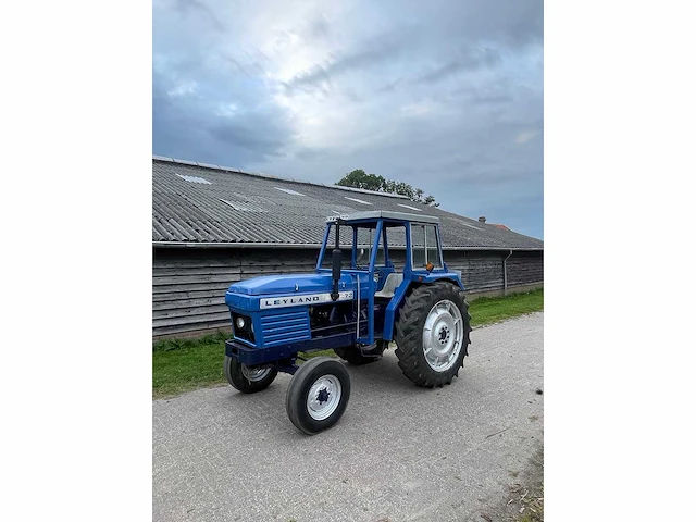 Leyland - 272 - 2-wheel drive tractor - 1978 - afbeelding 1 van  12