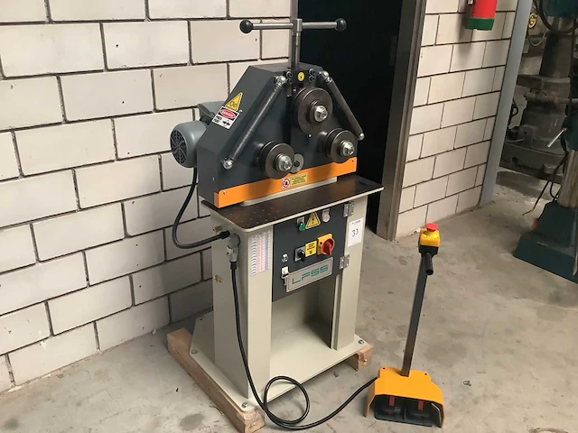 Lffs - 2025 - pk 30 - profielbuigmachine - afbeelding 1 van  5