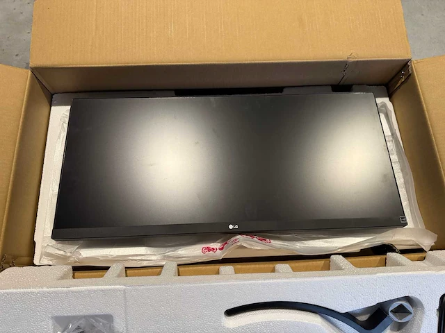 Lg - 29wl500 ultrawide - monitor - afbeelding 2 van  2