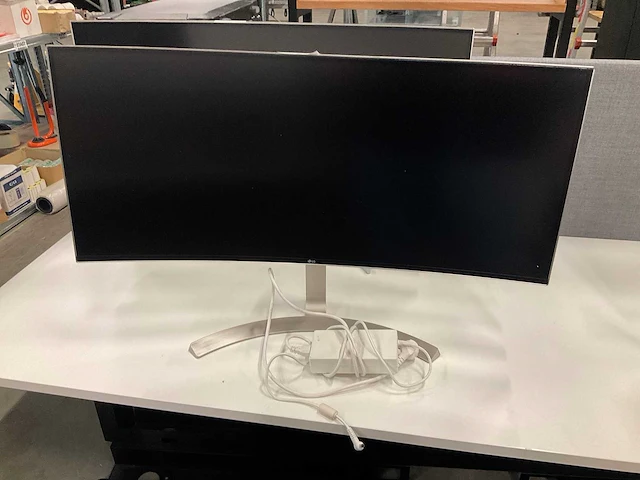 Lg - 38uc99 - ultrawide - afbeelding 1 van  4