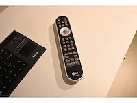 Lg - monitor met hp prodesk - afbeelding 3 van  6