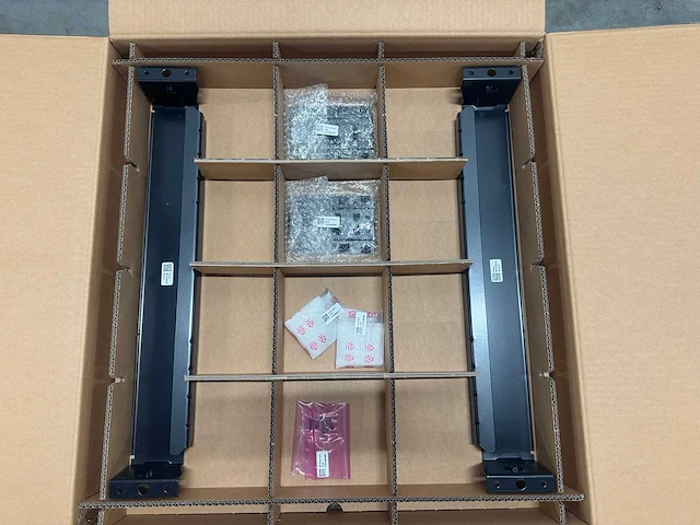 Lg - resu flex - wall mount (4x) - afbeelding 3 van  5