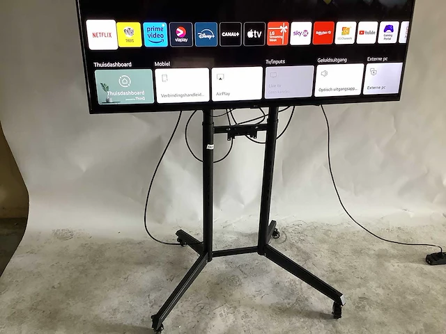 Lg - smart televisie - afbeelding 2 van  5