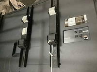 Lg - televisie met plafondarm (2x) - afbeelding 3 van  5