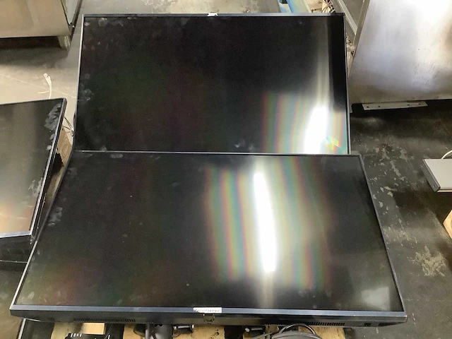 Lg - televisie met plafondarm (2x) - afbeelding 1 van  7