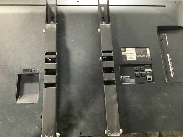 Lg - televisie met plafondarm (2x) - afbeelding 6 van  7
