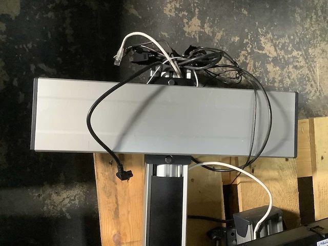 Lg - televisie met plafondarm (2x) - afbeelding 5 van  5
