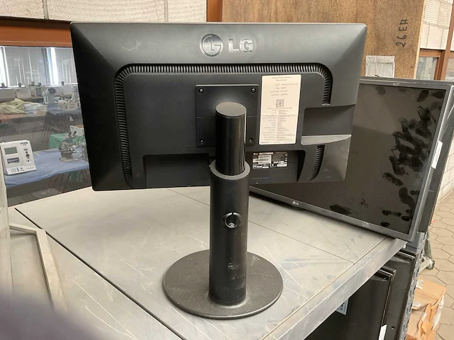 Lg 24mb3sp-b monitor - afbeelding 4 van  5