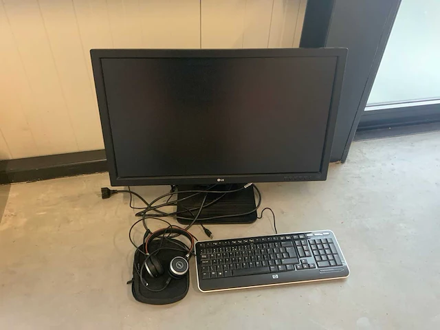 Lg 27mb35ph monitor - afbeelding 1 van  6