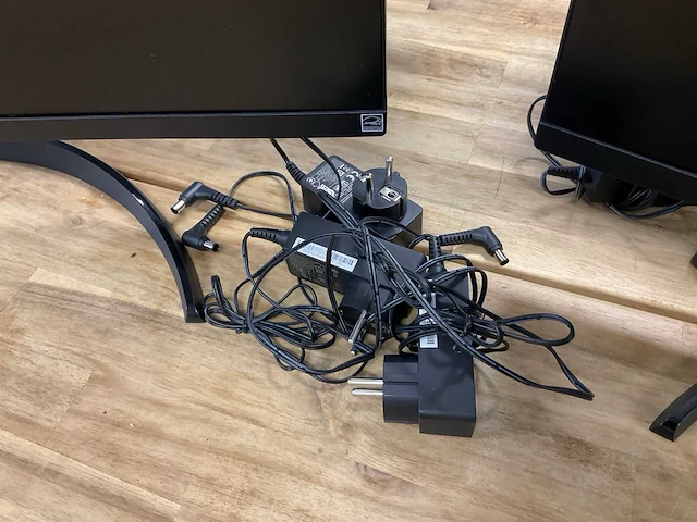 Lg 29wp500 monitoren (4x) - afbeelding 3 van  5