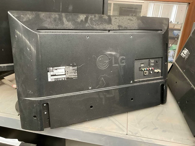 Lg 32lh590u televisie (3x) - afbeelding 2 van  5