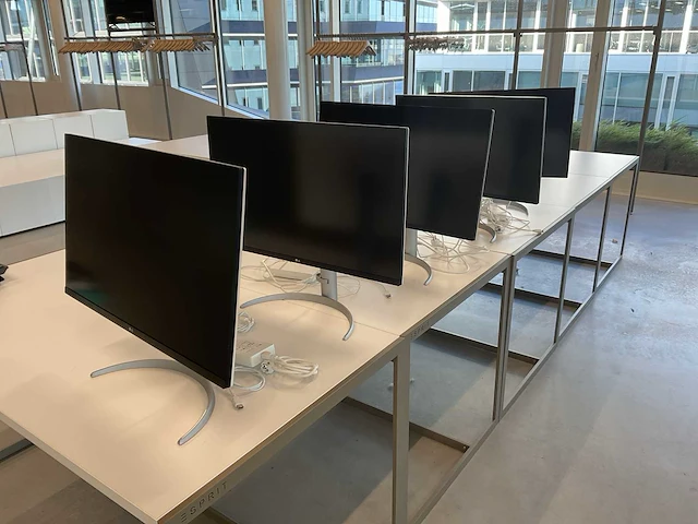 Lg 32up550-w 32” monitor (5x) - afbeelding 5 van  5