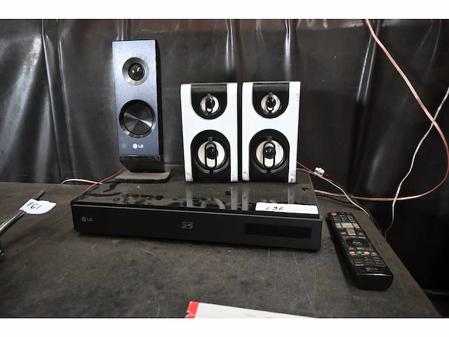 Lg 3d home cinema blue ray muziekset met speakers - afbeelding 1 van  4