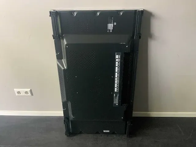 Lg 47lv35a-5b videowall 9-delig - afbeelding 5 van  9