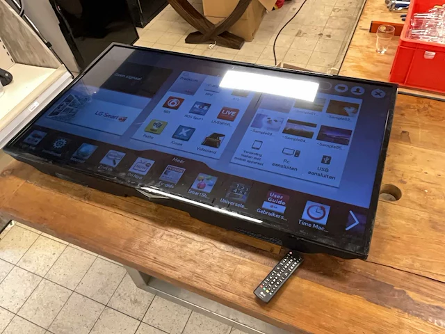 Lg 55ln5758 smart televisie - afbeelding 1 van  8