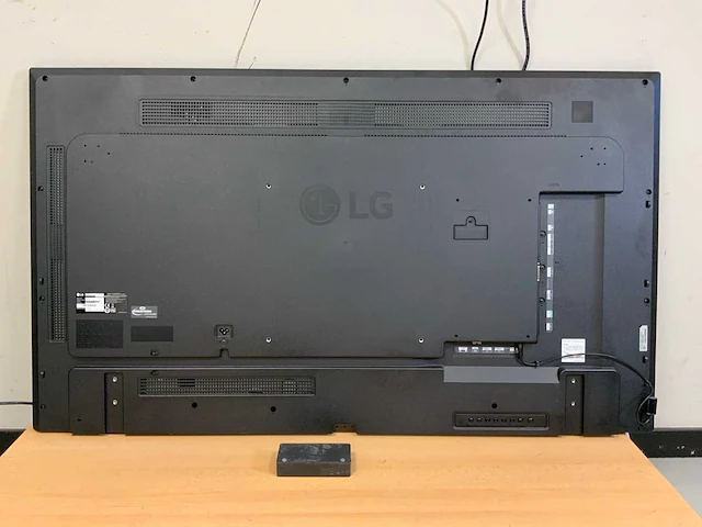 Lg (55uh5e) 55", 3840x2160 (uhd) lcd-monitor - afbeelding 4 van  6