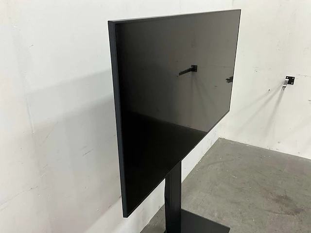 Lg 55ul3j-e televisie - afbeelding 2 van  8