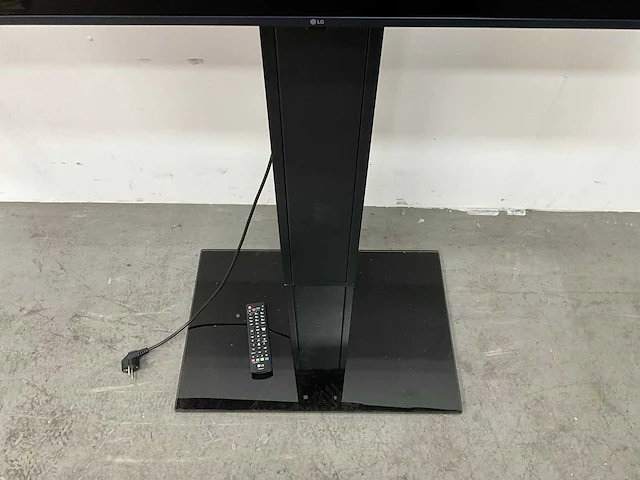 Lg 55ul3j-e televisie - afbeelding 3 van  8