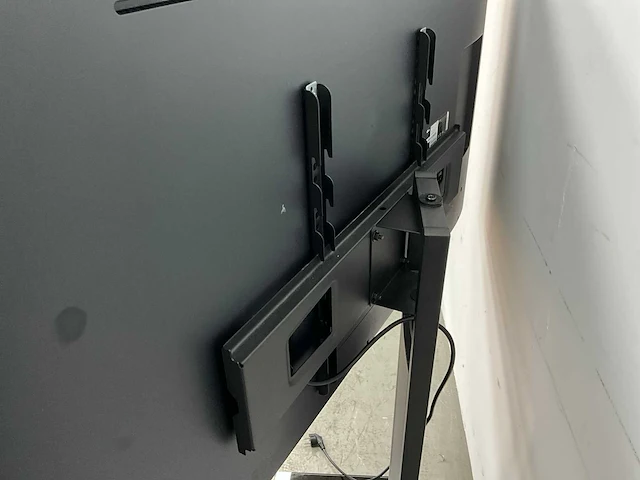 Lg 55ul3j-e televisie - afbeelding 4 van  8