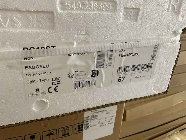 Lg airconditioning set binnen en buitenunit 5kw - afbeelding 10 van  11