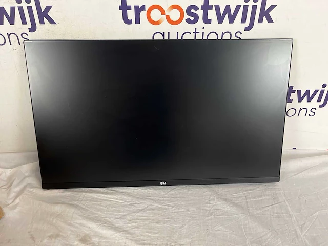 Lg ergo 32un880 - 4k ips usb-c monitor - 60w - 32 inch - afbeelding 2 van  2