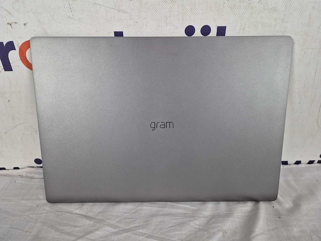 Lg gram 17z90n-v.ap55g laptop intel® core™ i5 i5-1035g7 43,2 cm (17") wqxga 8 gb ddr4-sdram 512 gb ssd wi-fi 6 (802.11ax) windows 10 pro zilver - afbeelding 2 van  3