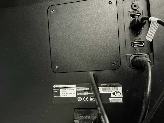 Lg monitoren (2x) - afbeelding 2 van  3