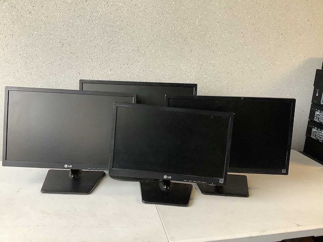 Lg monitoren (4x) - afbeelding 1 van  9