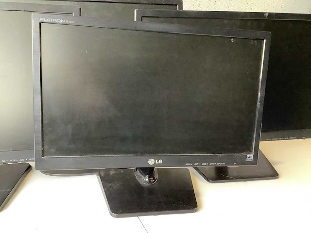 Lg monitoren (4x) - afbeelding 2 van  9