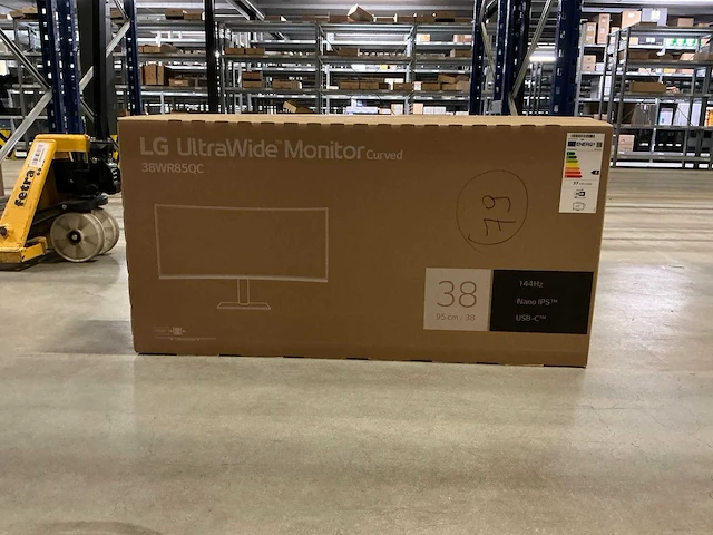 Lg ultrawide monitor curved 38wr85qc - afbeelding 1 van  3