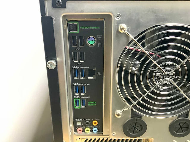 Lian li custom build desktop (3x) - afbeelding 5 van  6