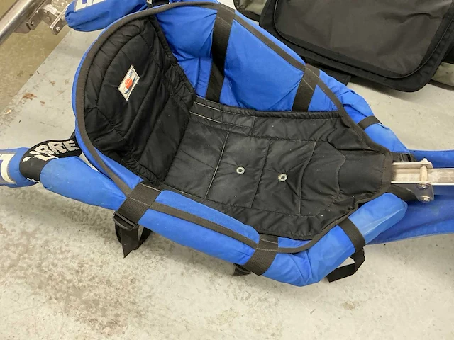 Libre kite buggy met parachute - afbeelding 4 van  16