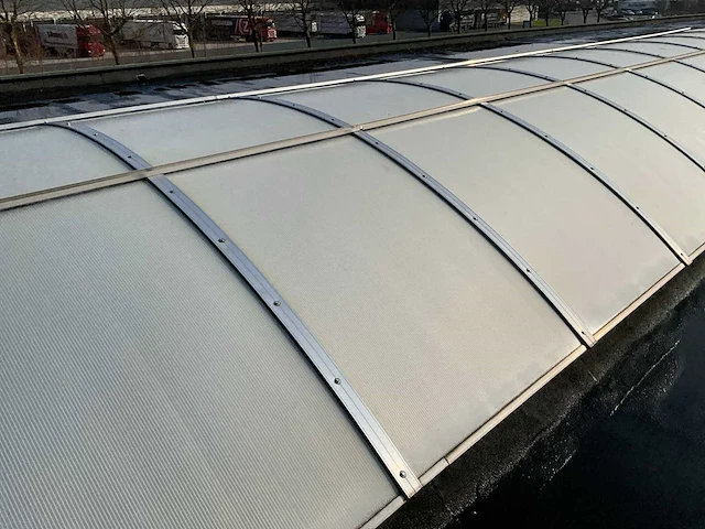 Licht koepel (3,90x11,30 mtr) - afbeelding 19 van  23